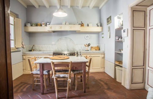 Camaiore Villa | Pool Villa in Tuscany. 10 bedrooms A/C Wi-fi Garage - Villa Melangola