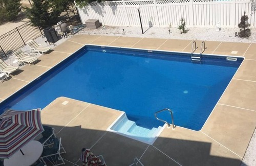 North Beach House | Pool. WiFi. Private Yard. Patio. Balcony. Oceanviews. Beach Badges. Deck .O/S Friday to Friday.