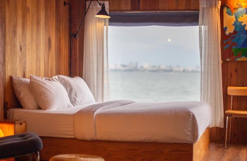 Koh Lan Resort | PORTOSALO
