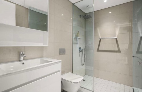 Lavington Apartment | Portsview