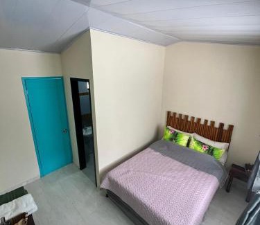 Sasaima House | Posada Lili