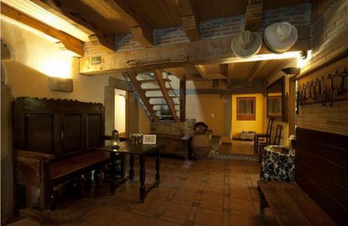 Herreros Hotel | Posada Real La Vieja Chimenea-Spa