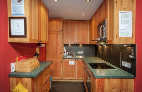 Sankt Anton am Arlberg House | Posh Mansion in Sankt with 2 Saunas Whirlpool Jacuzzi