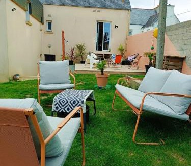 Plogoff Bed & Breakfast | Poule d'eau