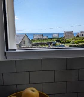 Plogoff Bed & Breakfast | Poule d'eau