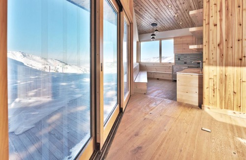 Powder Mountain Cabin | Powder Mountain Ski-in/Ski-out Summit home