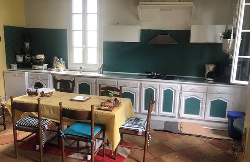 Lagorce House | Près ST EMILION Gîte 4 à 7 personnes 2 à 4 ch CLIM WIFI PISCINE JARDIN TERRASSE