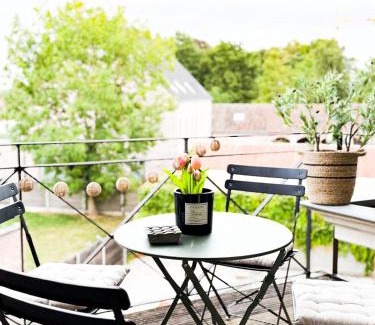 Mellet Apartment | Prachtige duplex met privé parking