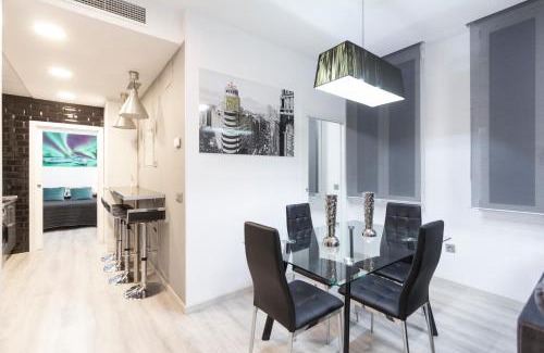 Golden Triangle of Art Apartment | Prado Apartment