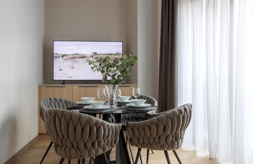 Old Town Apartment | Premier 2bd Old Town apartment