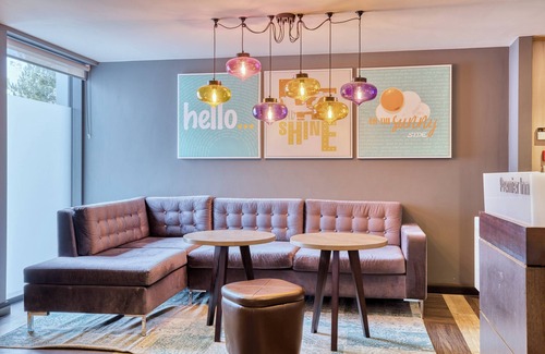 Central Milton Keynes Hotel | Premier Inn Milton Keynes Central - Avebury Boulevard