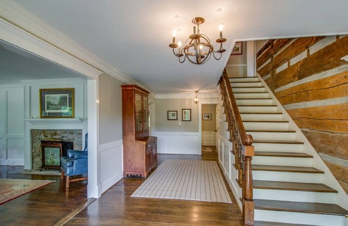 Franklin Cabin | Premier Leipers Fork Log Cabin Property