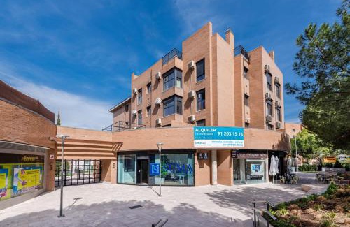 San Juan Bautista Apartment | Premium Accomodation in La Rosaleda - Madrid
