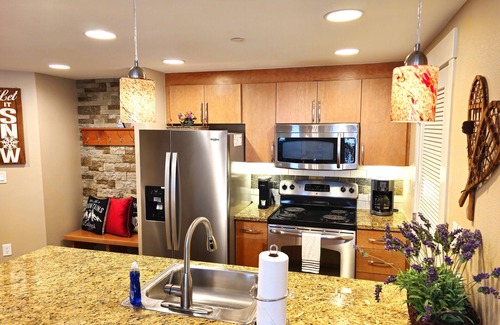Winter Park Condo | PREMIUM AMENITIES DECK LEVEL CONDO/WALK TO GONDOLA and BASE ACTIVITIES