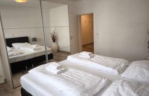 Altstadt-Nord Apartment | Premium Apartment 2 Cathedral