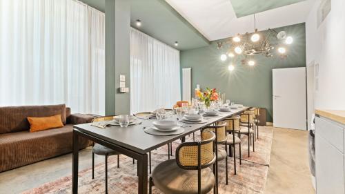 Oberdorla Apartment | Premium Farbenfrohes Urban Hideaway & Parkplatz