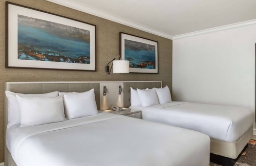 Garrison Historic Area Hotel | Premium Ocean View 2 Double Beds