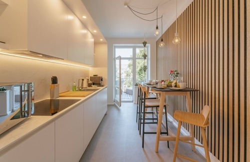 Kaßberg Apartment | Premium Quarter "Karl" with own parking space
