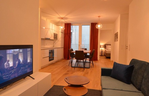 Neubau Apartment | Premium Residence near Parliament