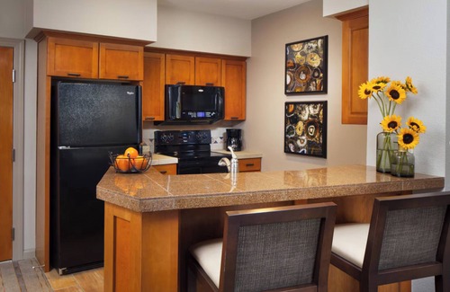 Avon Villa | Premium Ski Week, 2 Bedroom Lock off, 10 min Shuttle to Beaver Creek Mtn at site