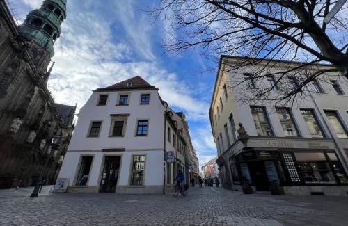 Zwickau Apartment | Pretty Home City Jungle