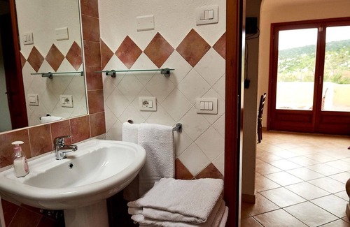 Cala Gonone Apartment | Pretty little villa in residential, quiet area in Cala Gonone, Sardinia.