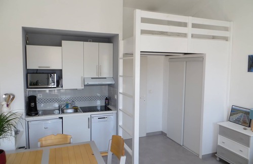 La Flotte Apartment | PRETTY STUDIO LA FLEET IN RE, HEATED POOL