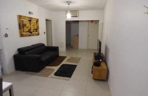 Miramare House | Pretty summer holiday home