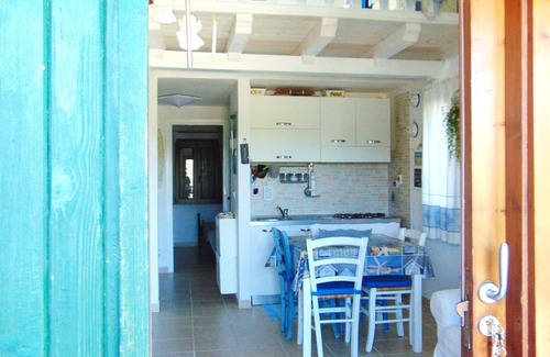 Olbia Resort | Pretty Villettina with WI-FI and Clima and private parking space in front of the house