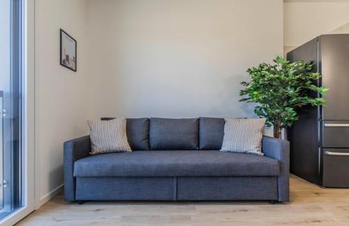 Milan Apartment | Prime Living Milano Merlata - Balcony Apartment