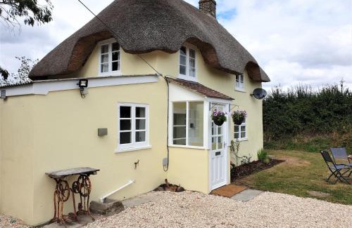 Holworth House | Primrose Cottage