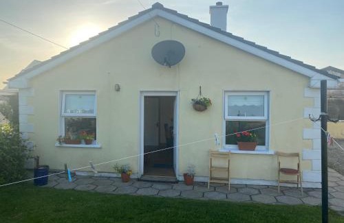 Derrybeg House | Primrose Cottage