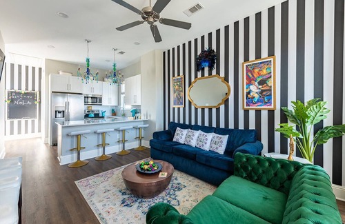 Faubourg Lafayette House | Prince Philip-Royal Treatment Near Garden District
