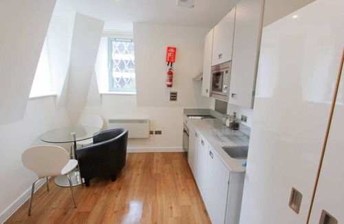 Bristol Floating Harbour Apartment | Prince Street Studio 13 - Hopewell