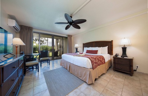 Princeville Hotel | Princeville's Best-Kept Secret! 2 Spacious Units, Swimming Pool, Full Kitchen!