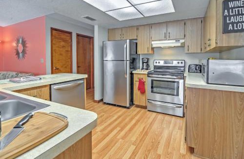 Spring Hill House | Pristine Spring Hill House with Private Pool and Lanai