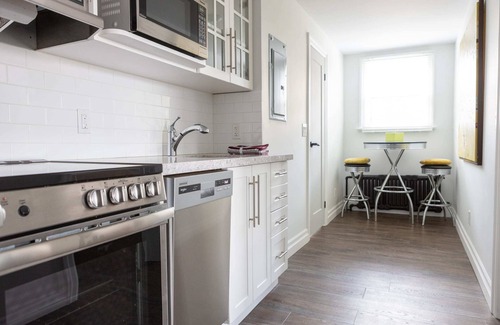 Burlington Apartment | Private 1BR 1bath Apt Near Downtown|2nd floor - U3