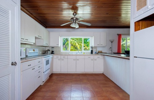 Governor's Harbour Villa | Private and Secluded Beachfront House on Deserted Pink Sand Beach