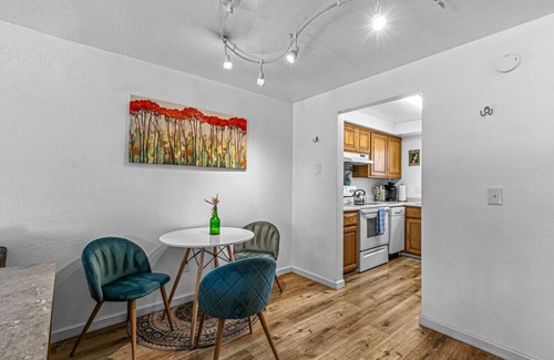 Ashland Apartment | Private Ashland Townhouse