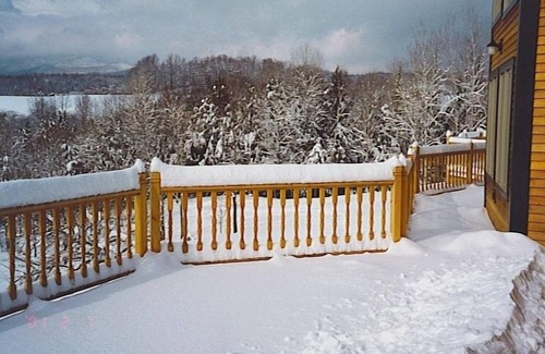 Waterbury Center House | Private Beach on Lake - Five (5) Bedrooms/Four (4) Bathrooms