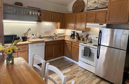 Half Moon Bay House | Private Bunkhouse at Half Moon Bay Coastal Ranch