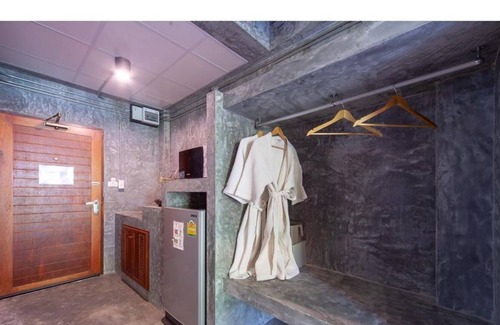 Chang Phueak Villa | Private Cozy Loft Style Villa with Pool near Chaing Mai Center