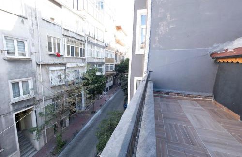 Taksim Villa | Private Fourlex House with Central Location