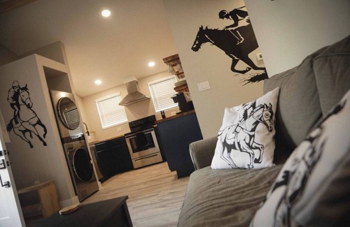 Charles Town House | Private Heated Saltwater Pool & Spa through End of October, Cozy Pool & Hot Tub Retreat by Casino