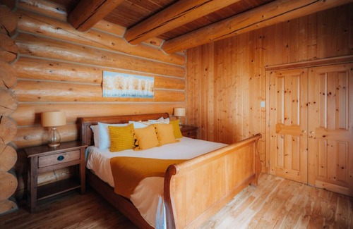Fiddler Lake Resort House | Private Hot Tub | Sauna | Vatten