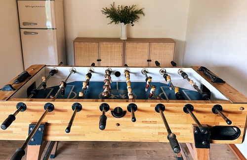 Avoca House | Private Isle-side, Waterfront Retreat with Stunning Views/Pet Friendly