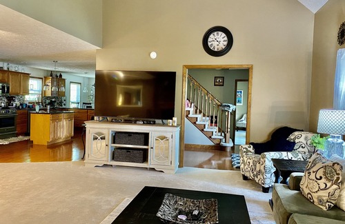 Elk Creek House | Private Mountain Lake Retreat-wheelchair accessible