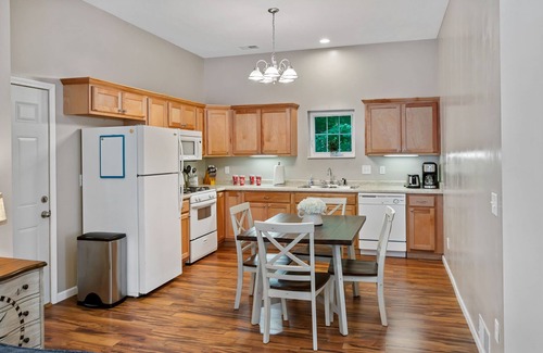 Fennville House | Private Pool/6 Bedrooms/Game Room/Fire Pit/Two Kitchens/Apartment/Secluded