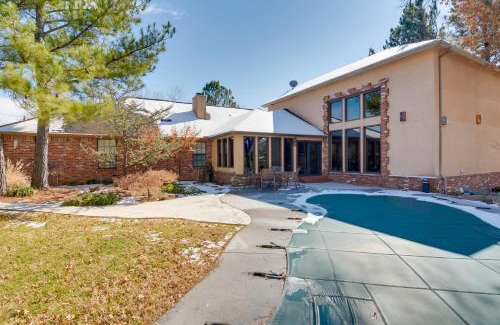 Vinita House | Private Pool and Game Room Upscale Home in Vinita