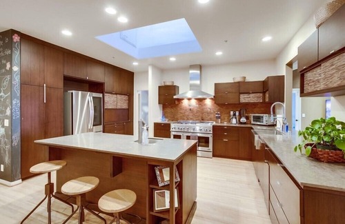 Leucadia House | Private Pool * Ocean Views * Beach Across The Street!